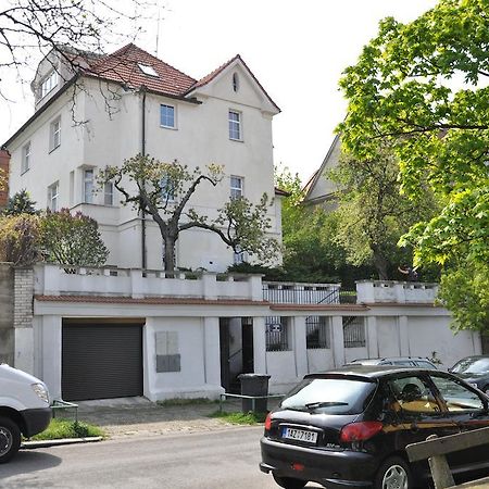 Lida Guest House Prag Exteriör bild