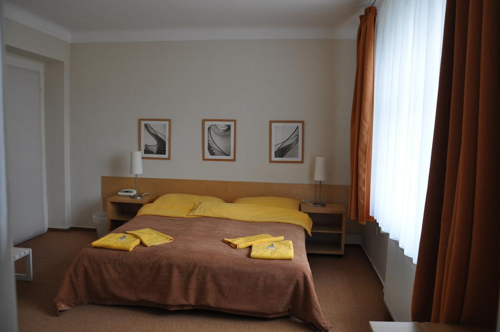 Lida Guest House Prag Rum bild