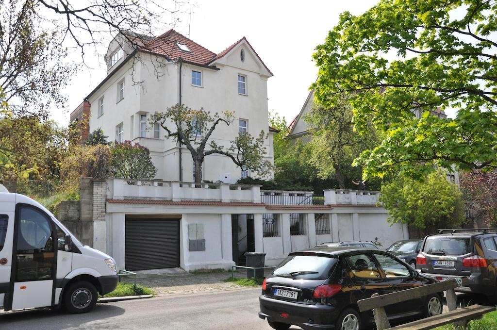 Lida Guest House Prag Exteriör bild